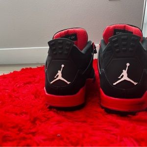 Jordan Retro 4 Red Thunder. Used, 100% Authentic.